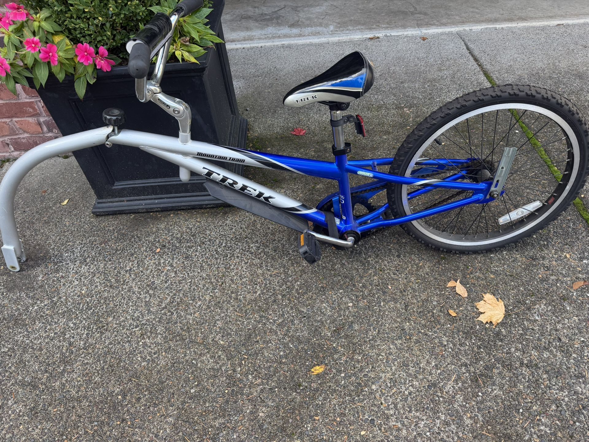 Trek Mountain Train 201 20”wheel Tag-Alone Trailer Bike