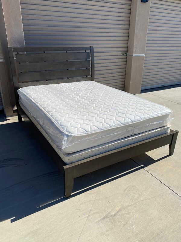 Queen Bed Frame With Mattress 