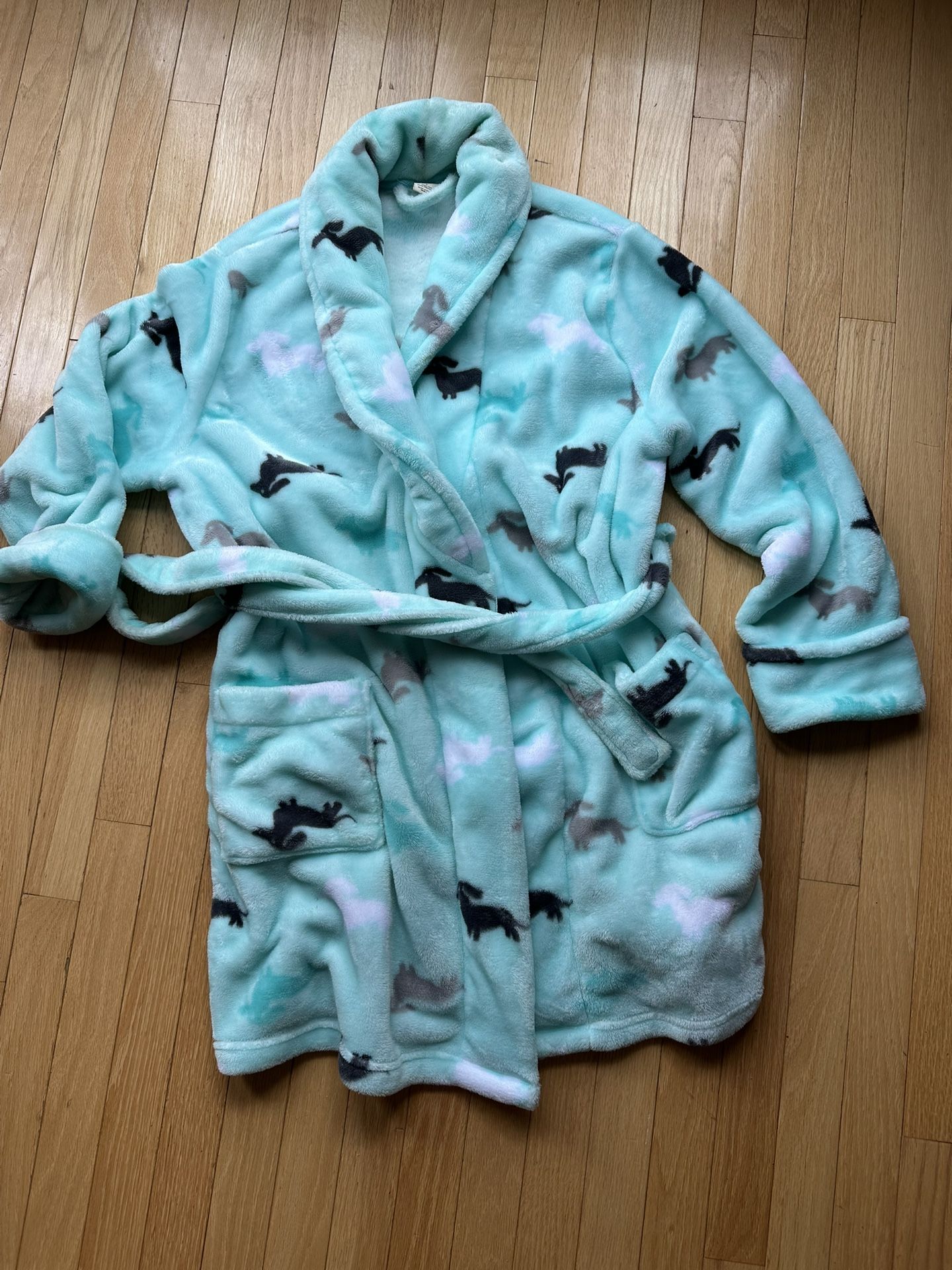 Ladies robe