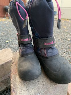 Girls boots (size 1)