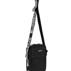 Supreme shoulder bag