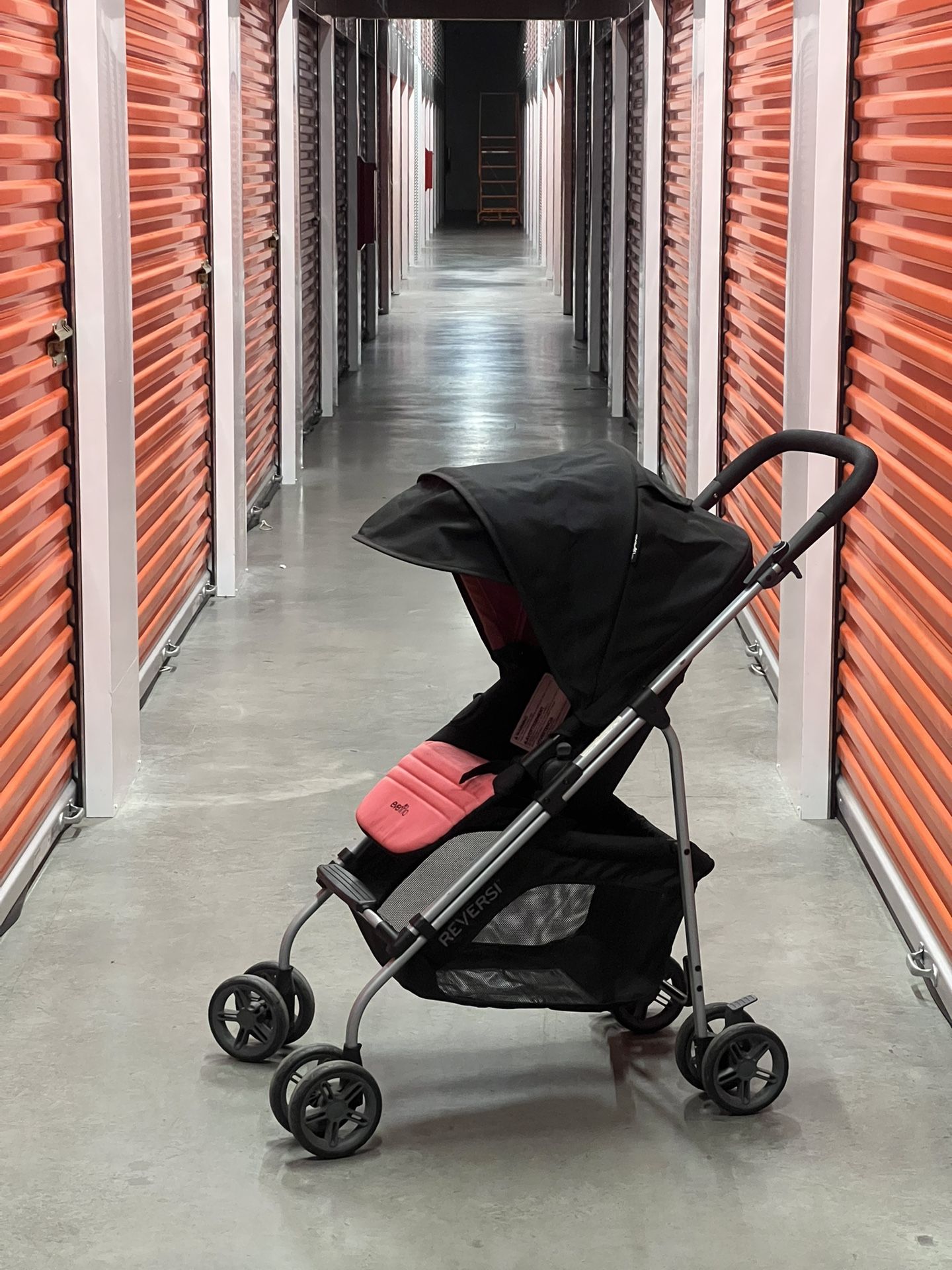 REVERSI LIGHTWEIGHT REVERSIBLE STROLLER