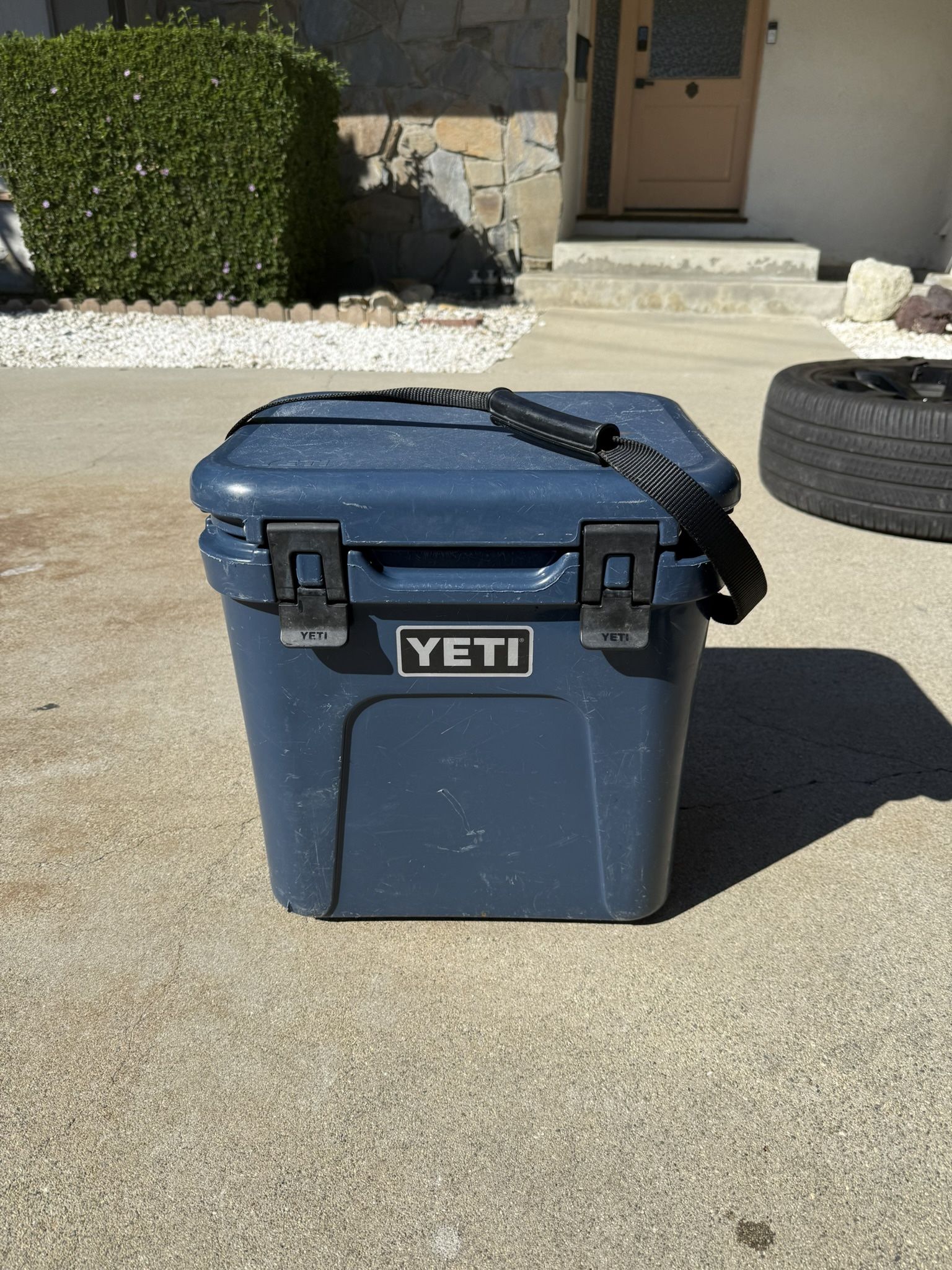 Yeti 24 Cooler roadie