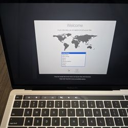 MacBook Pro 13” (2020) i7 2.3 GHz / 16 GB / 1 TB – Unused, Only 1 Battery Cycle!