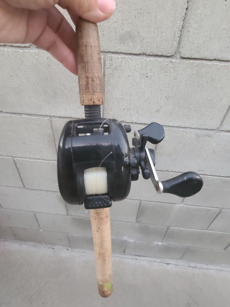 6ft South Bend Pole with Zebco Reel