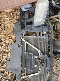 2006 Chevy Silverado Front End With Lights 