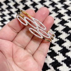 Elegant Bangle Bracelet