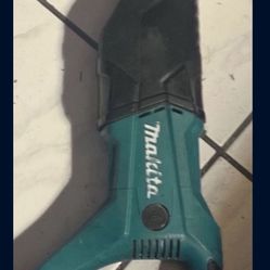Makita Sawzal And Charger