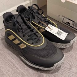 NEW Adidas OwnTheGame 3.0 Basketball Shoes - Size 45 (US 11)