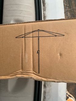 Outdoor Patio Umbrella new in Box pick up in Coral Springs 33071
