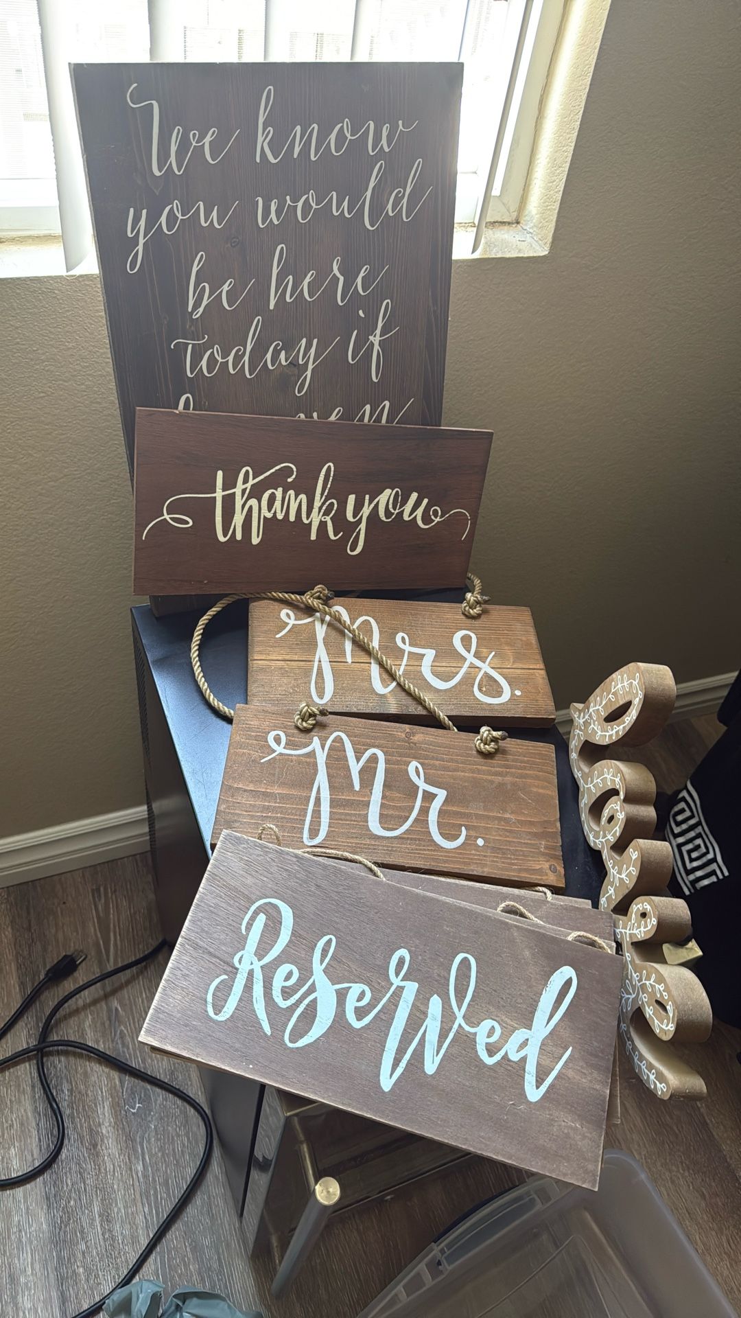Wedding Boards, Reserved, Mr And Mrs.
