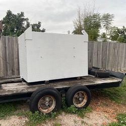 Fuel Tank 750 Gallons On A Skid Loader Trailer