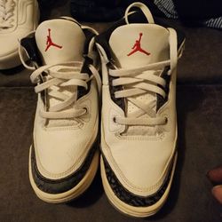 Air Jordan 3 White Cement Sneakers