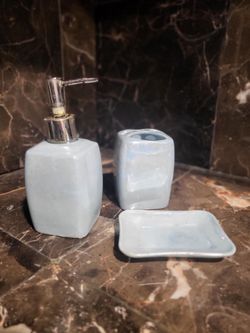 3-Piece Ceramic Bathroom Accessory Set