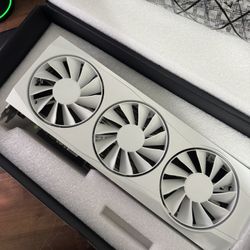 BRAND NEW 9070XT WHITE