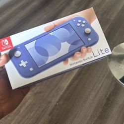 Nintendo Switch Lite 