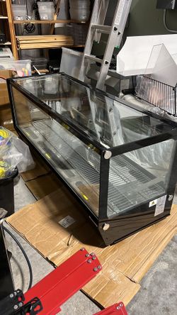 Commercial Grade Pastry Fridge Display