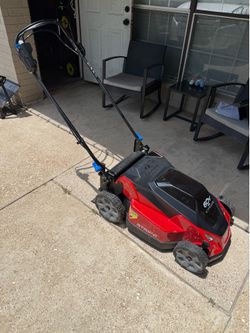 Toro 60v self propelled mower