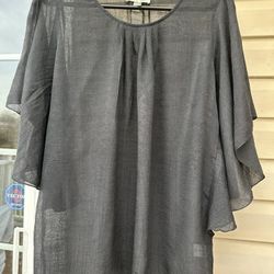 Trendy!  Dress Barn Classic Small Semi-sheer Black Top Blouse. bat wings sleeves
