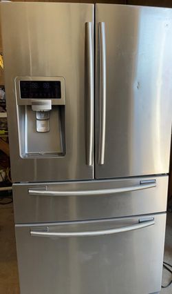 Samsung 4-Door Stainless Steel Fridge
