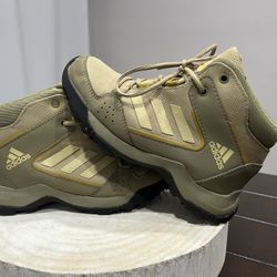ADIDAS Terrex Hyperhiker Mid Hiking Boots Kids Youth Size 1.5 GZ9215 Beige Tan