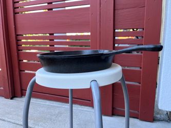 Cast Iron Skillet 12 Inch Pre-Seasoned PFAS-Free Black