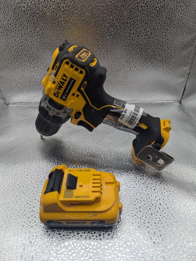 DEWALT M:DCD701 DRILL