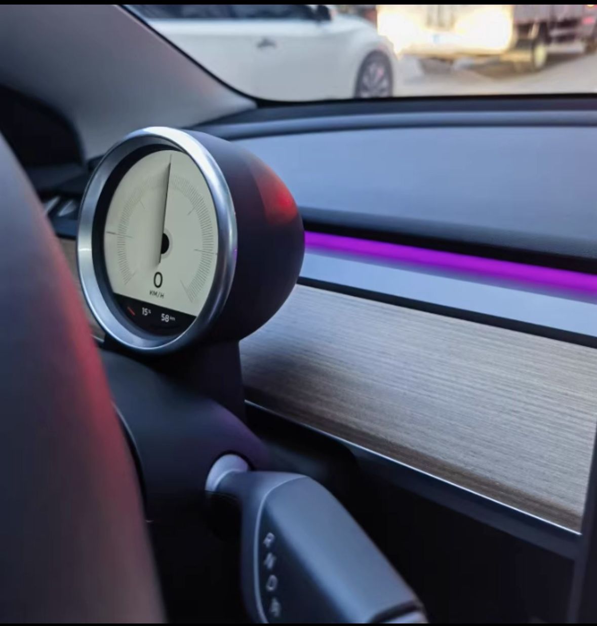 Tesla Model 3/Y CaRobotor Instrument Cluster Head-Up Display