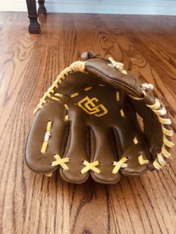 San Diego Padres 10.5” Youth Team Logo  Glove 