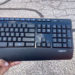 💻 Logitech Wireless K345 Keyboard – Brand New