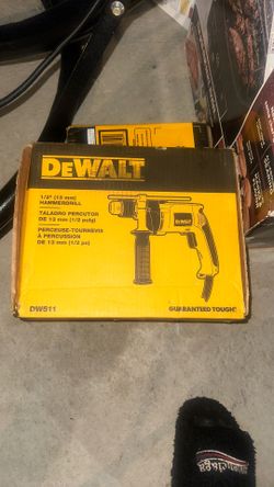 DEWAT 1/2" (13 mm) HAMMERDRILL TALADRO PERCUTOR DE 13 mm (1/2 pulg) PERCEUSE-TOURNEVIS À PERCUSSION DE 13 mm (1/2 po)