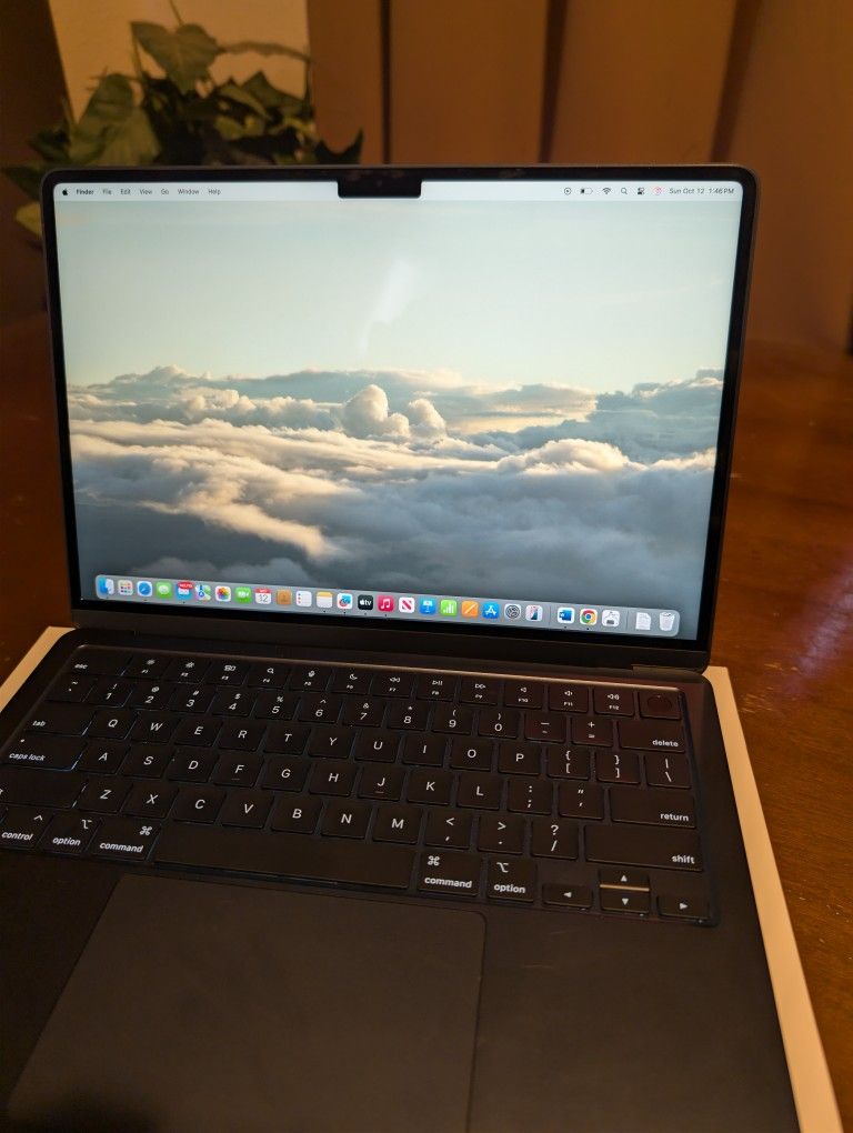 *Mint Condition*MacBook Air 13inch M2 Chip