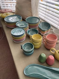 Russell Wright American Modern Dinnerware Set — Vintage Stubenville