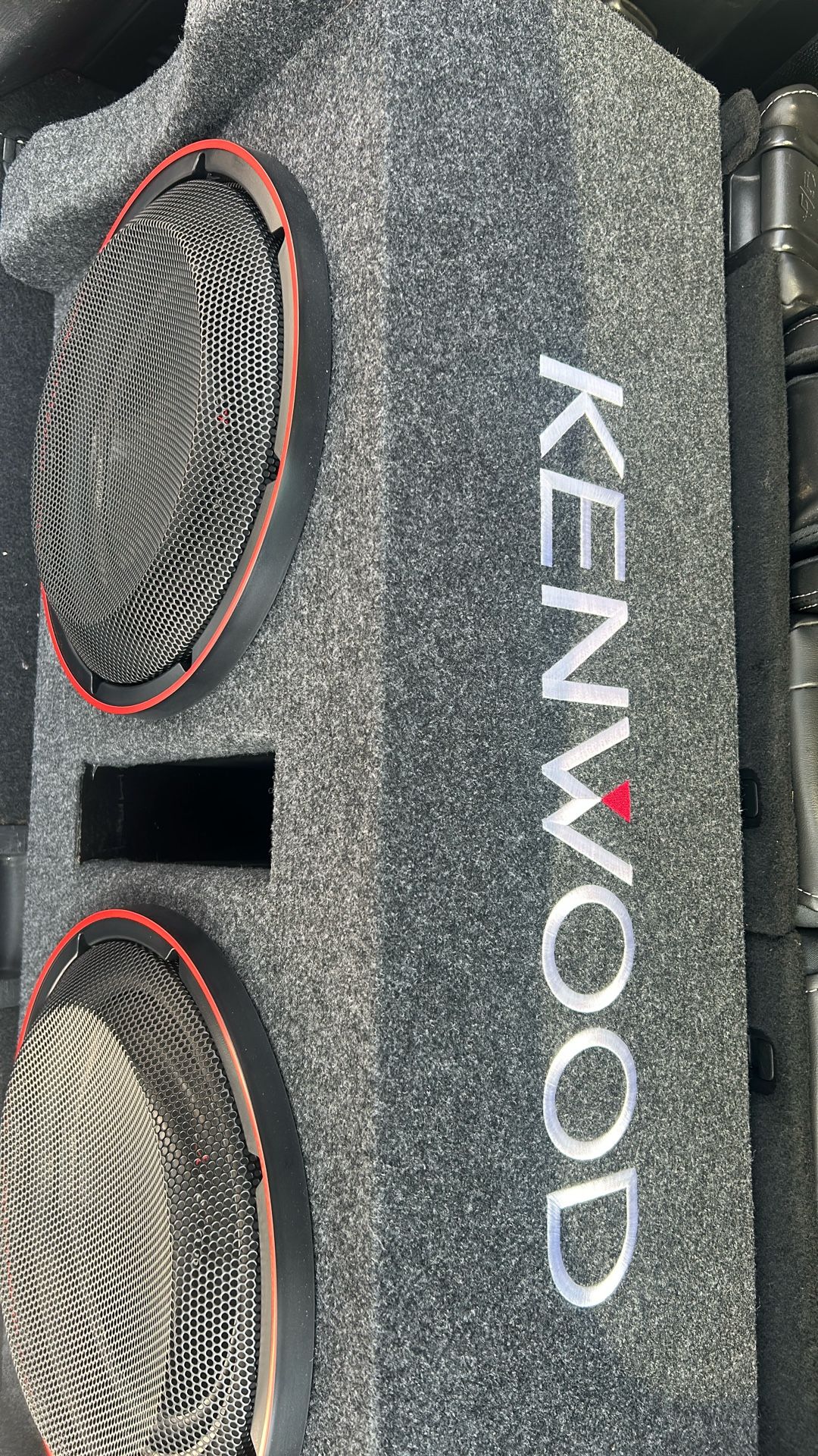 2 12s Kenwood Subs Almost Brand New