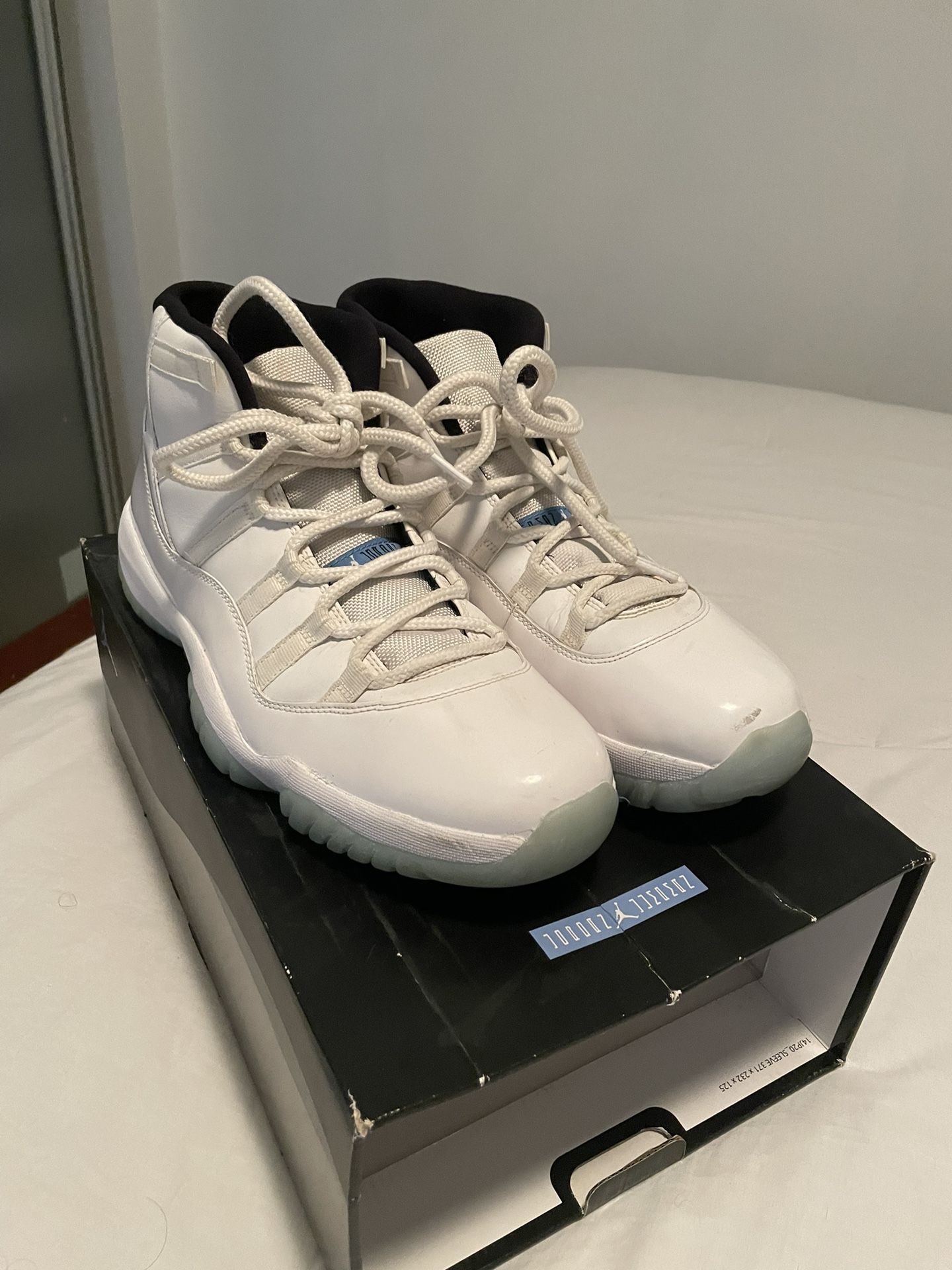 Jordan 11 Legend Blue Retro