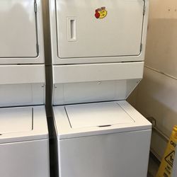 White GE Stacked Washer And Dryer 