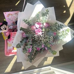 Custom LEGO Rose Bouquet – Mixed with Real Flowers