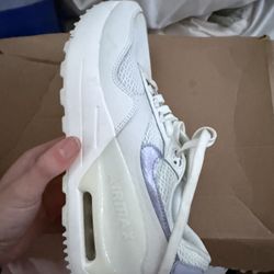 White and purple Nike Air Max system 