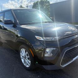 2020 KIA Soul. Clean Title.