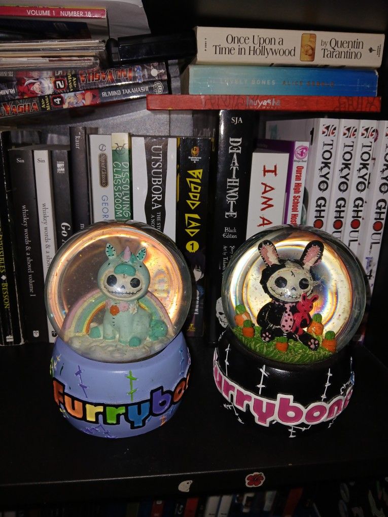 FURRY BONES SNOWGLOBES