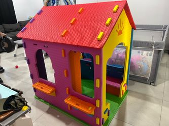 Foam kids playhouse
