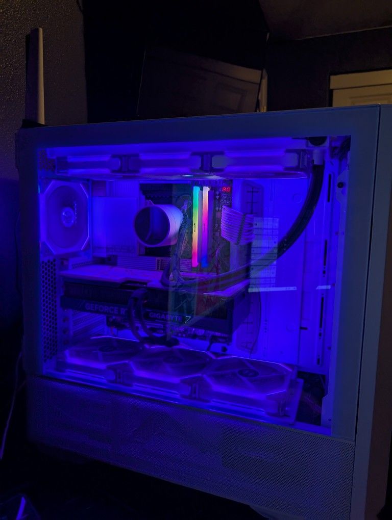 RTX 4070 Ti Gaming Setup
