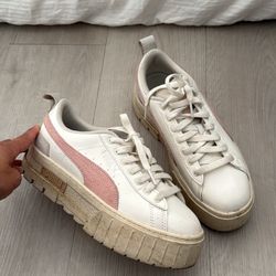 Classic Puma Shoes - Women - 7.5