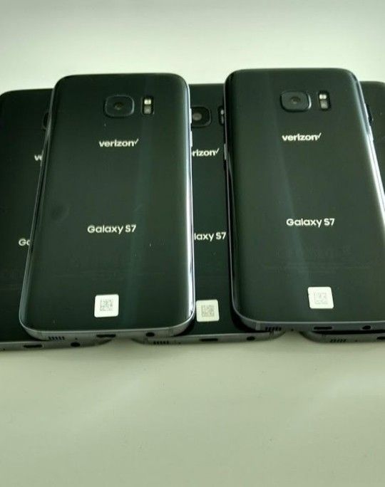 Galaxy S7 edge Black 32 GB docomo - 携帯電話