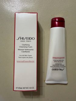 Shiseido clarifying cleansing foam 4.6 OZ (brand new)