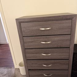 Dresser, Night Stands, Lamps 