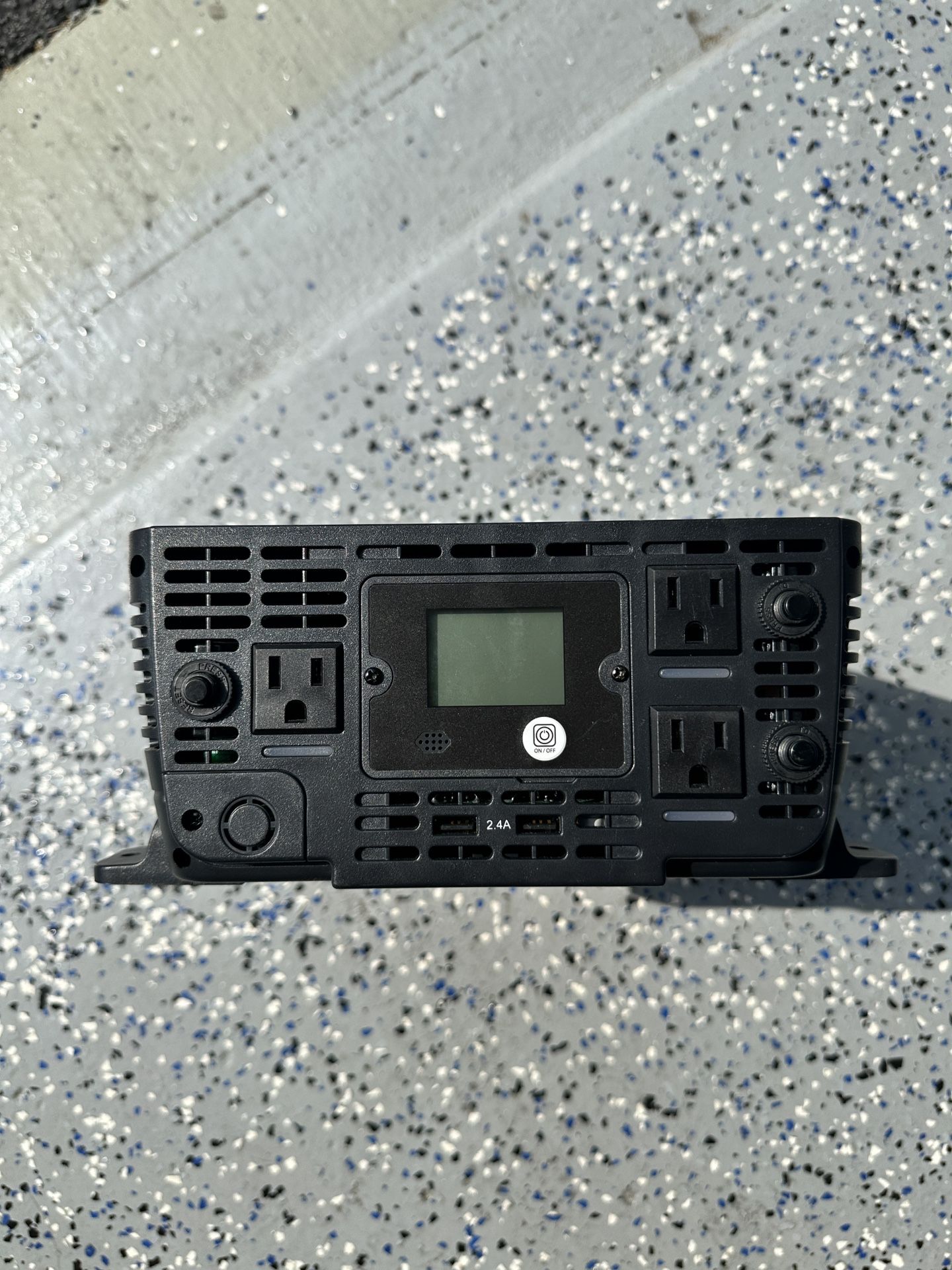 Power inverter Maxi Trac 3000 W
