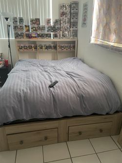 Queen Size Bad Set With Mattress