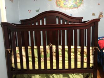 Summer Brayden Convertible Crib for Sale in Brooklyn, NY OfferUp