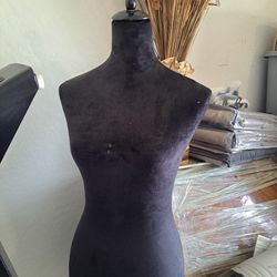 $29.99 👗 Female Mannequin Dress Form – Perfect for Fashion, Display & DIY! 🧵